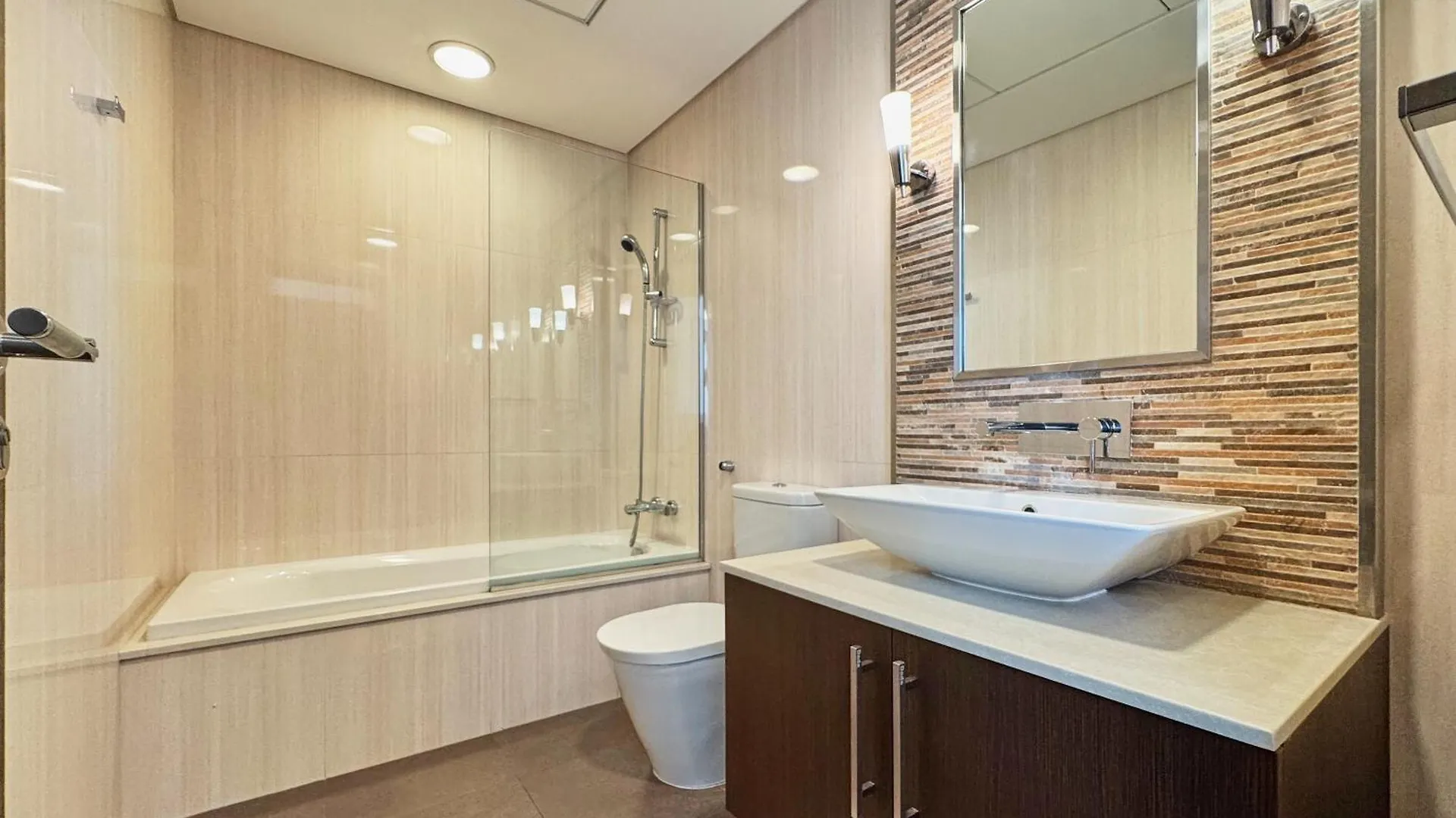 Luxurious 2Br Duplex In Prestigious Difc Apartment Dubai United Arab Emirates